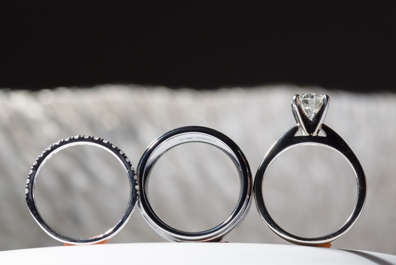 Trying on Engagement Rings Before Buying Trying on Engagement Rings Before Buying